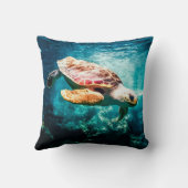 美しいウミガメの海の水中イメージ クッション (裏面)
