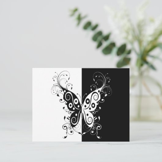 美しいエレガント白黒の蝶の渦巻き ポストカード (スタンド正面)