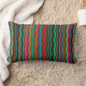 美しいカラフル波状ストライプパターン ランバークッション (ブランケット)