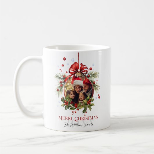 美しいクリスマス・ボールのフレーム 家族の休日 コーヒーマグカップ (左)
