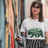 美しいグリーンアドベンチャーワイルド&フリー Tシャツ