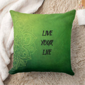 美しいグリーンマンダラと引用文 クッション (ブランケット)