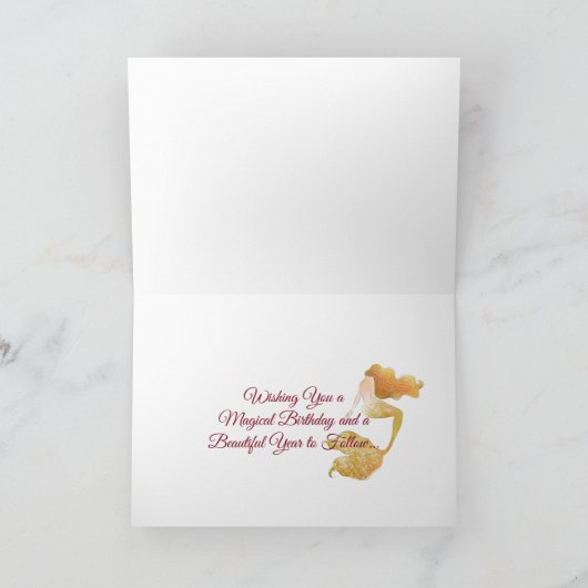 美しいゴールデンマーメイドと赤いハート誕生日 カード (内部)