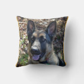 美しいジャーマン・シェパードの枕 クッション (裏面)