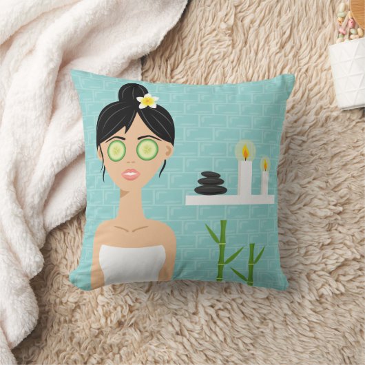 美しいスパウーマンインブルーバスルームイラストレーション クッション (ブランケット)