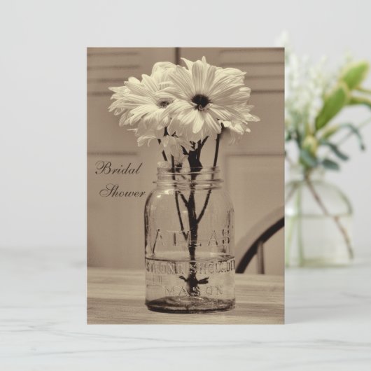 美しいセピア色のメーソンジャー及びデイジーのブライダルシャワー 招待状 (スタンド正面)