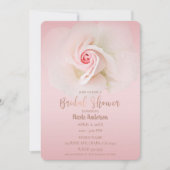 美しいソフトピンクのウェットローズ エレガントなブライダルシャワー 招待状 (正面)
