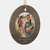 美しいトープ幾何学的パターン写真クリスマス セラミックオーナメント (右)