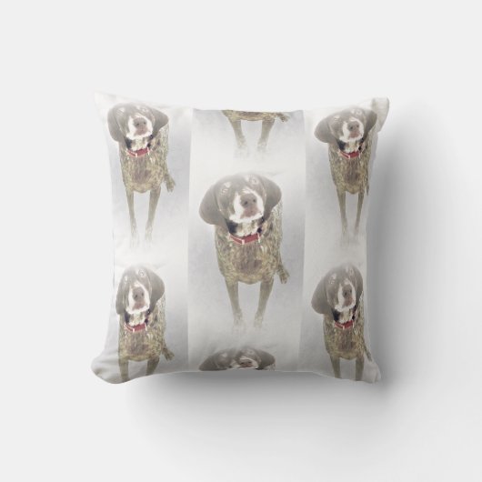 美しいドイツShorthairedポインターの冬 クッション (正面)