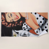 美しいドリンクピンアップ ビーチタオル (正面)