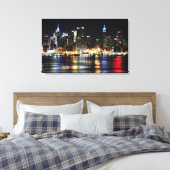 美しいニューヨークのナイトライト川を反射 キャンバスプリント (インサイチュ (寝室))
