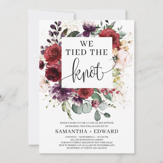 美しいバーガンディとブッシュピンクの花が結ばれた 招待状 (正面)