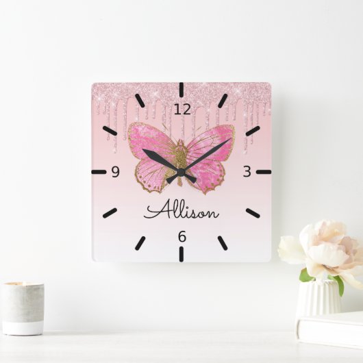 美しいパーソナライズされたピンクの蝶 スクエア壁時計 (ホーム)