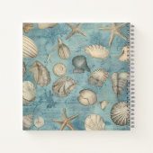 美しいパーソナライズされたヴィンテージの貝殻が青く見える ノートブック (裏面)