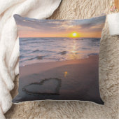 美しいビーチの夕焼け ハート クッションカバー クッション (ブランケット)