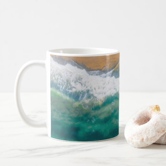 美しいビーチクリスタルブルー海 コーヒーマグカップ (ドーナツ)