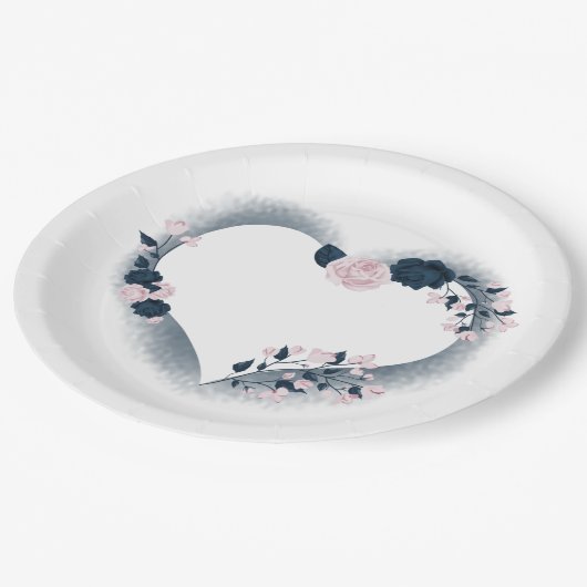 美しいピンクとネイビーのフローラハート ペーパープレート (アングル)