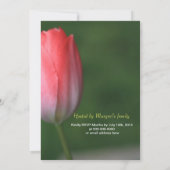美しいピンクのチューリップの花の卒業パーティー 招待状 (裏面)