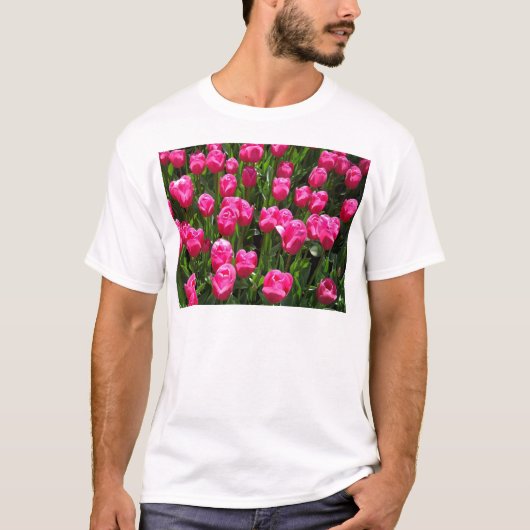 美しいピンクのチューリップ Tシャツ (正面)