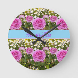美しいピンクのバラとデイジーフローラ ラウンド壁時計