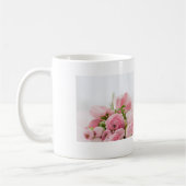 美しいピンクのバラの花 フローラル コーヒーマグカップ (左)