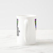 美しいピンクの花のパターン ボーンチャイナマグカップ (裏面)