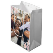 美しいピンクの花の写真 マザーズデー ミディアムペーパーバッグ (正面アングル)