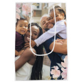 美しいピンクの花の写真 マザーズデー ミディアムペーパーバッグ (裏面)