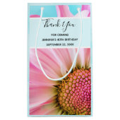 美しいピンクの花クローズアップ写真ありがとう スモールペーパーバッグ (裏面)