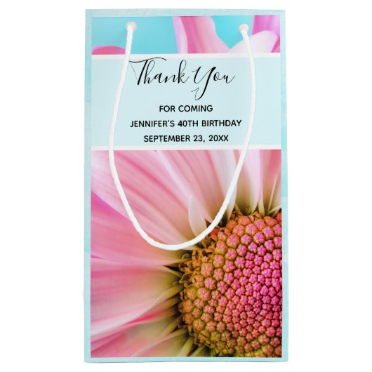 美しいピンクの花クローズアップ写真ありがとう スモールペーパーバッグ (裏面)