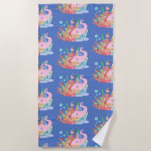 美しいピンクの髪のマーメイド遊が魚を抱きしめている ビーチタオル (正面)