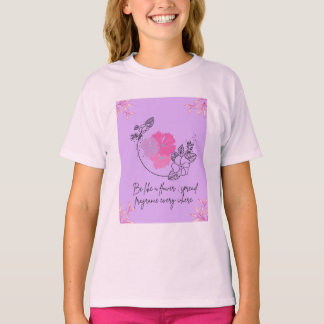 美しいフラワーデザインのTシャツ Tシャツ