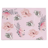 美しいフローラライトピンクカメラ ラージペーパーバッグ (正面)