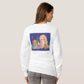 美しいブリュネットヘアの人魚が海で遊んでいる Tシャツ (裏面フル)