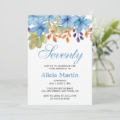 美しいブルーの花と緑の装飾 あらゆる年齢の誕生日 招待状 (スタンド正面)