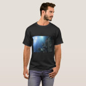 美しいベタ Tシャツ (正面フル)