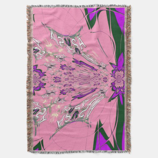 美しいベビーピンク紫の色合いのモチーフのモノグラム スローブランケット (正面縦)