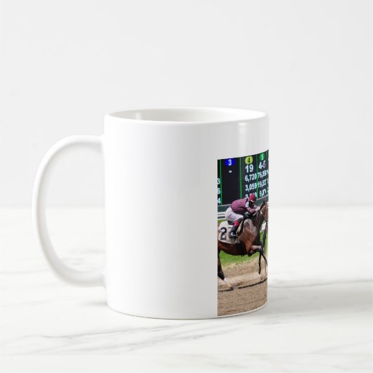 美しいベルモントパーク競馬場からの競争 コーヒーマグカップ (左)
