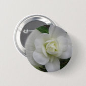 美しいホワイトカーネーションボタン 缶バッジ (正面&裏面)