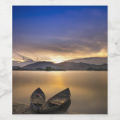 美しいボート水の日の出の写真 ワインラベル (シングルラベル)