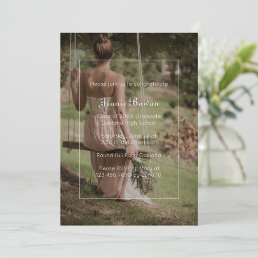 美しいミニマル卒業式パーティーの写真 招待状 (スタンド正面)