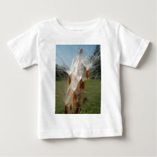 美しいミルクウィード魔法:スカイワード飛行デザイン ベビーTシャツ