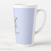 美しいラベンダーパープルの花が入った花瓶 カフェラテマグ (右)