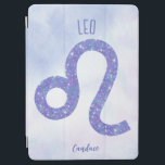 美しいレオ星占いサインパーソナライズされたパープル iPad AIR カバー<br><div class="desc">紫とラベかわいらしンダーのレオiPadのケースは占星術の、〔占星術の〕十二宮図からのあなたのサインを星座のように美しい輝きで特徴づける。7月カスタマイズ末か誕生日の初期の人のための美しい草書にあなたの名前を付けたこのかわいいギフト威厳がある。</div>