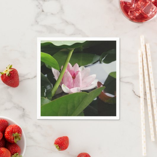 美しいロータスフラワーカクテルナプキン スタンダードカクテルナプキン (インサイチュ)
