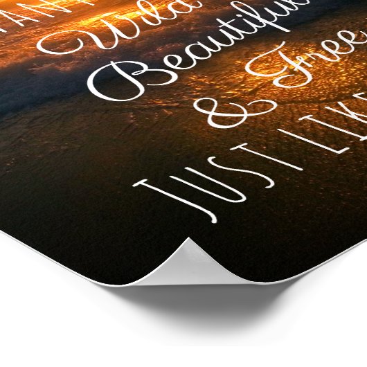 美しいワイルドフリーの夕日のビーチ写真引用文 ポスター (角)