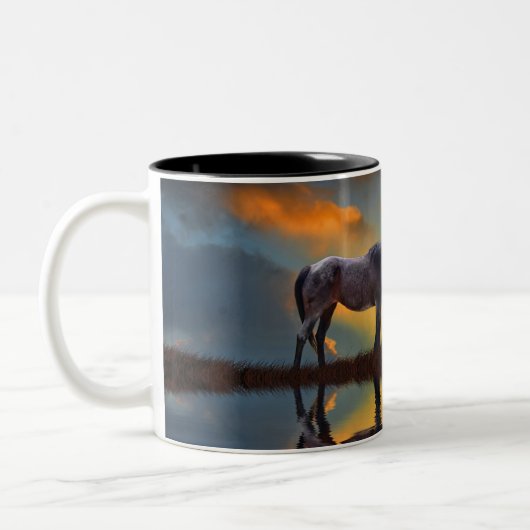 美しいワイルドホースとウェスタン ツートーンマグカップ (左)