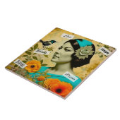 美しいヴィンテージと鳥と花を持つ女性 タイル (側面)