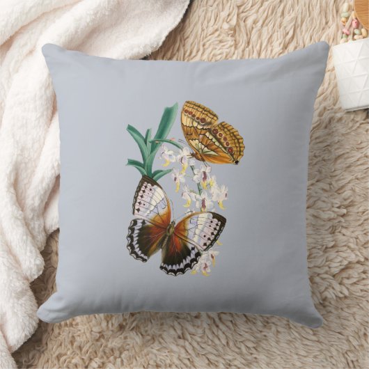 美しいヴィンテージフローラバタフライイラストレーション クッション (ブランケット)