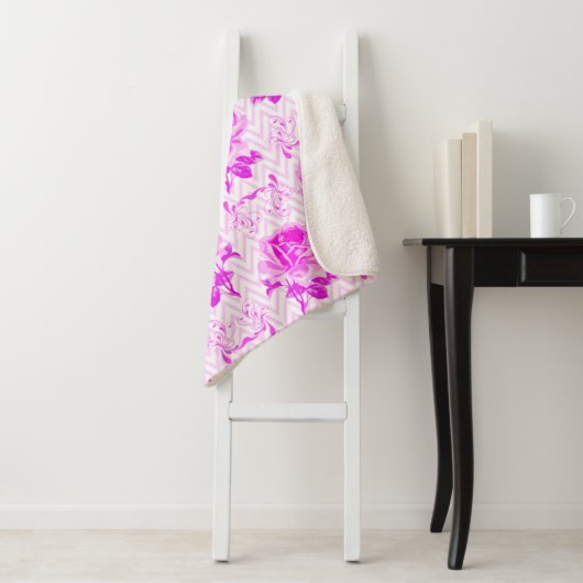 美しいヴィンテージ紫フローラ シェルパブランケット (インサイチュ)